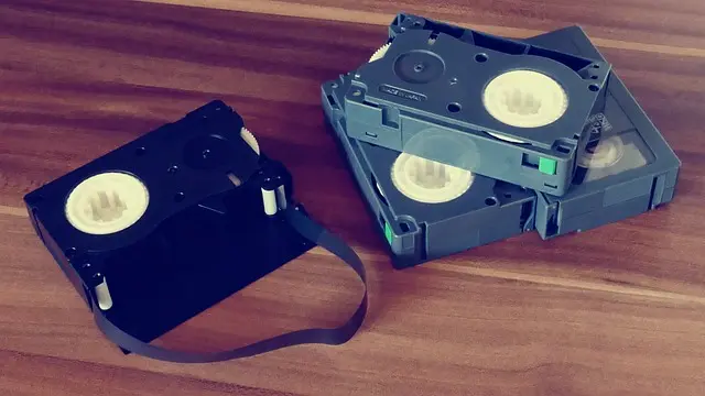 obraz 4 - kasety od kamer vhs-c